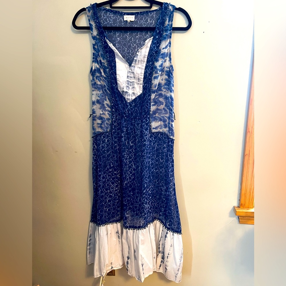 Gorgeous anthropology dress! Amazing details. Size 8, tag was itchy cut out.